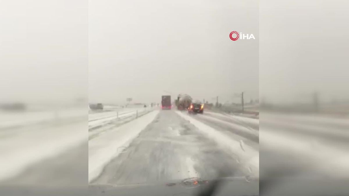 Niğde'de dolu yağışı etkili oldu