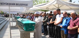 Sosyal medya fenomeni Neşet Turan'ın cenazesi Kayseri'de defnedildi
