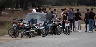 Mersin'deki trafiğe kapalı yol motosiklet tutkunlarının yarış pistine dönüştü
