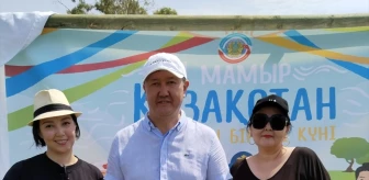 Antalya'da Kazaklar 1 Mayıs'ta temizlik yaptı
