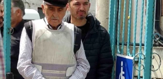 Kütahya'da pompalı tüfekle berber dükkanını basarak berber ve müşterisini öldüren 80 yaşındaki zanlı tutuklandı