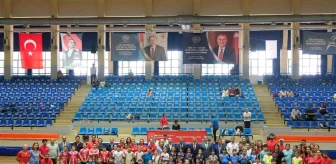 Okul Sporları İFET Etkinlikleri Mimar Sinan Spor Salonu'nda Gerçekleşti
