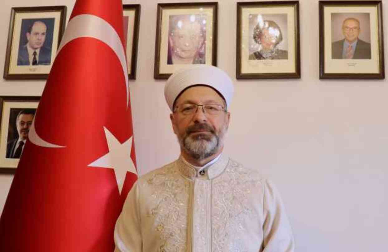 Diyanet İşleri Başkanı Ali Erbaş'ın kaç tane aracı var? Erbaş şehir içi ve şehir dışında neden farklı araç kullanıyor?