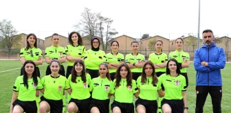 Sivas'ta 35 Kadın Hakem, Amatör Liglerde Görev Yaparak Başarılarını Kanıtladı