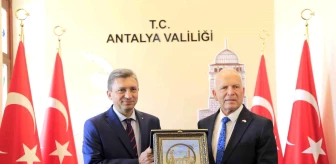 KKTC Meclis Başkanı Zorlu Töre, Antalya Valisi Hulusi Şahin'i ziyaret etti