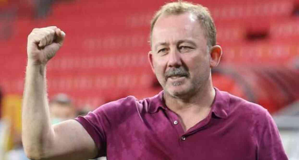 Melisa Döngel'in sevgilisi kim? Sergen Yalçın mı Barış Alper Yılmaz mı? Melisa Döngel'in sevgilisi kim? Sergen Yalçın mı Barış Alper Yılmaz mı?