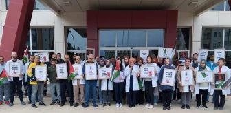 Sivas'ta Sağlık Çalışanları İsrail'i Protesto Etti