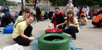 Bursa'da Gazi İlkokulu'nda Çevreci Etkinlik: Eski Lastikler Saksı Olarak Değerlendirildi