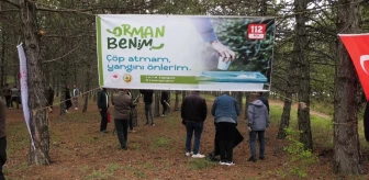 Ankara Vali Yardımcısı ve vatandaşlar ODTÜ ormanında çöp topladı