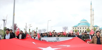 Bayburt Üniversitesi Öğrencileri Filistin'e Destek Yürüyüşü Düzenledi