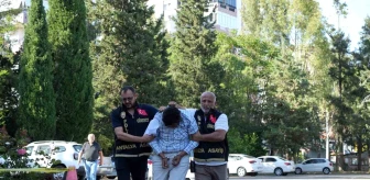 Antalya'da Evde Ölü Bulunan Kadının Oğlu Tutuklandı
