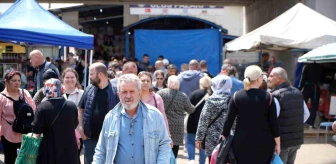 Edirne Ulus Pazarı Bulgar Müşterilerini Ağırlamaya Devam Ediyor