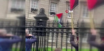 İrlanda'daki Trinity Üniversitesi'nde Filistin'e destek gösterisi