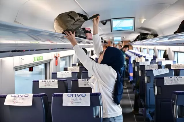 istanbul-sivas-aktarmasiz-ekspres-yuksek-hizl-5-17293425_o istanbul-sivas-aktarmasiz-ekspres-yuksek-hizl-5-17293425_o Seyahat süresi 7 saate düştü! İstanbul-Sivas yüksek hızlı tren seferleri başladı Seyahat süresi 7 saate düştü! İstanbul-Sivas yüksek hızlı tren seferleri başladı istanbul sivas aktarmasiz ekspres yuksek hizl 5 17293425 o