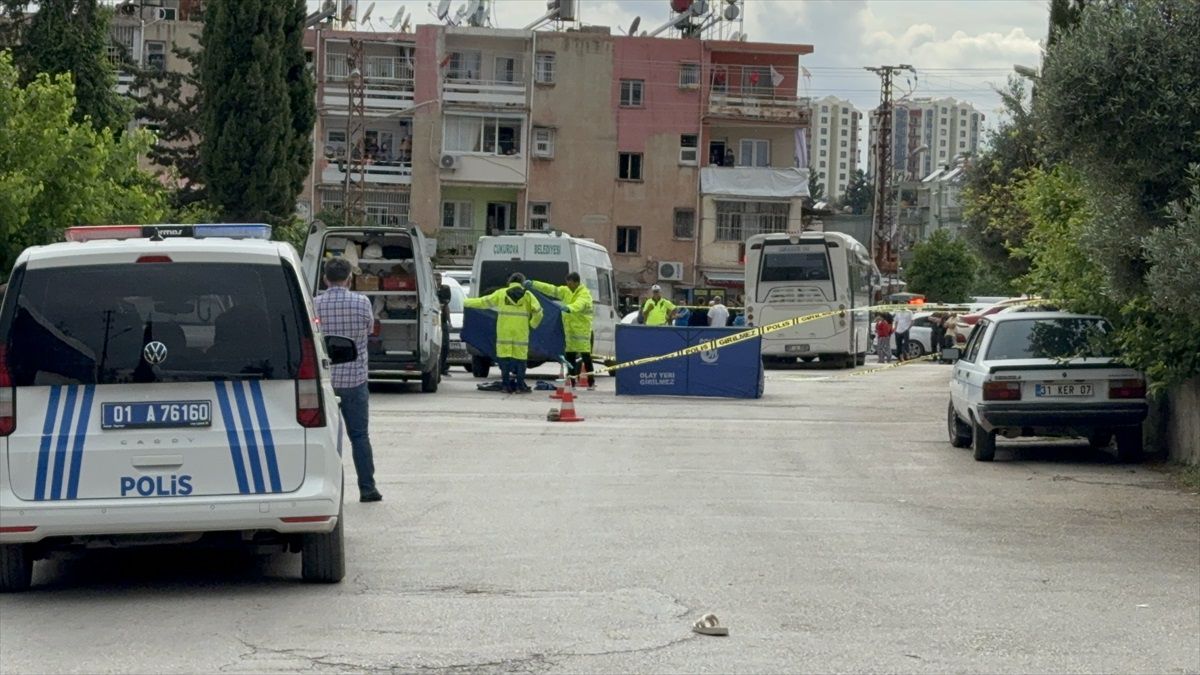 Adana'da Özel Halk Otobüsü Yaya Çarptı, Bir Kişi Hayatını Kaybetti