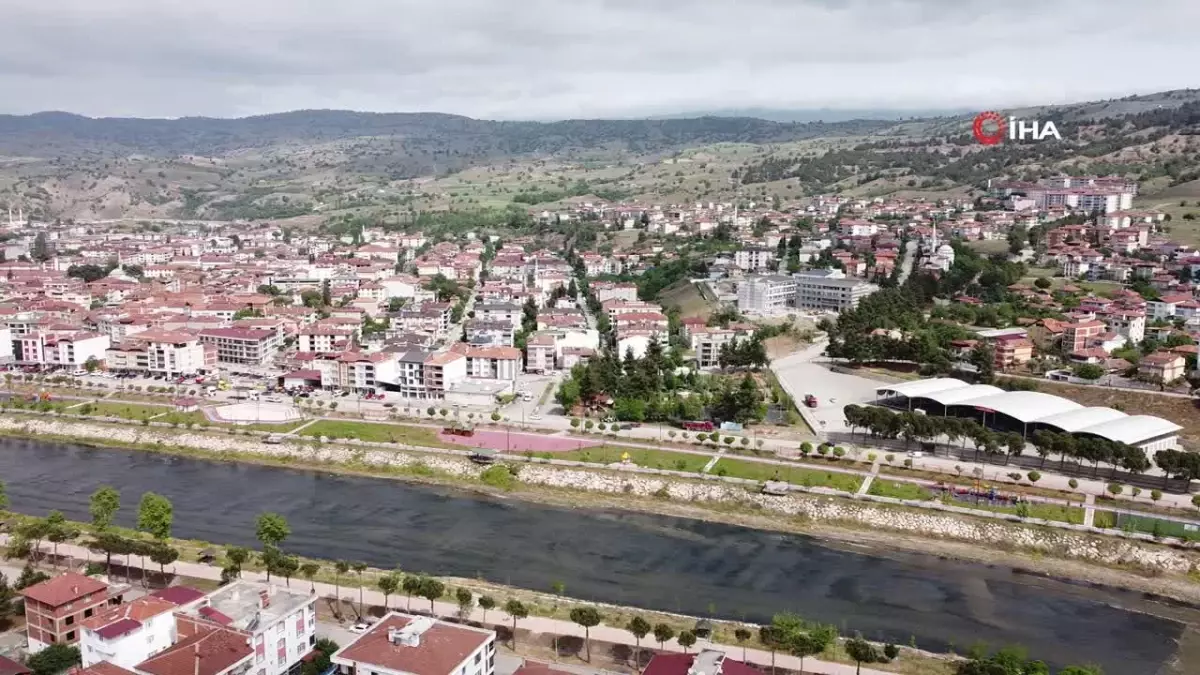 Amasyalı öğrenciler okulda ata tohumu ekip fide yetiştirdi