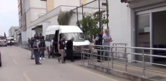 Muğla ve Adana'da Göçmen Kaçakçılığı Operasyonu: 16 Şüpheli Yakalandı