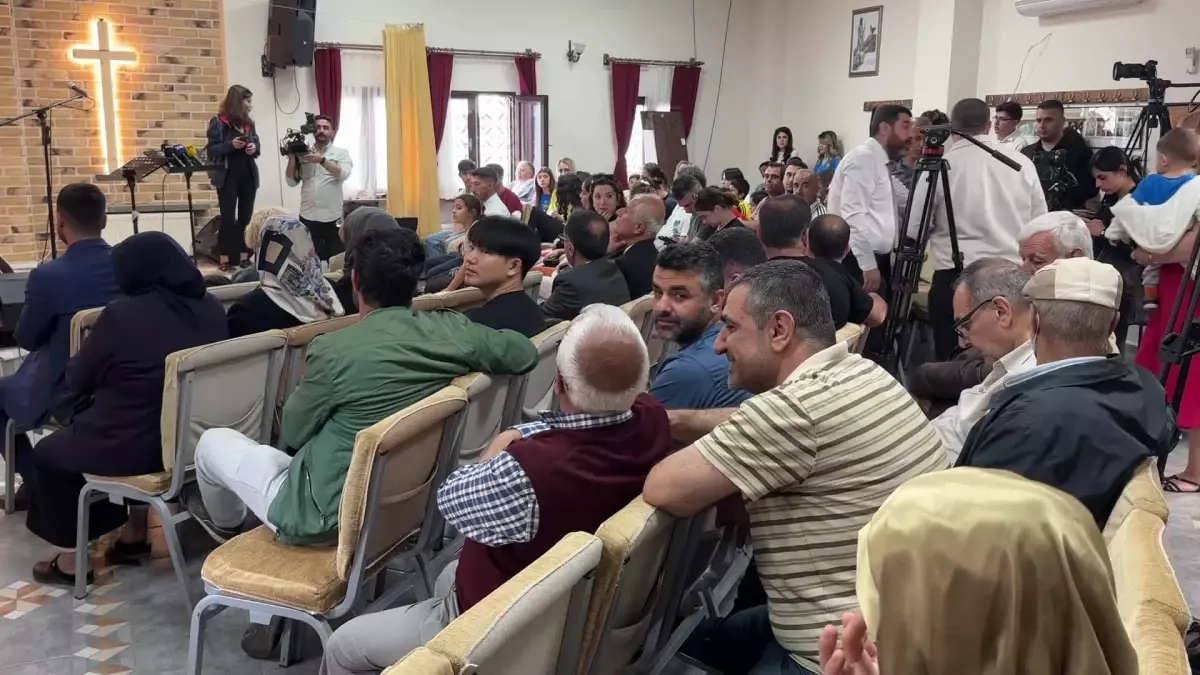 Diyarbakır'da Hristiyanlar Paskalya Bayramı'nı kutladı
