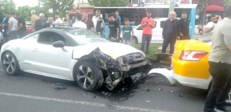 Diyarbakır'da Otomobil Kazası: 1 Yaralı