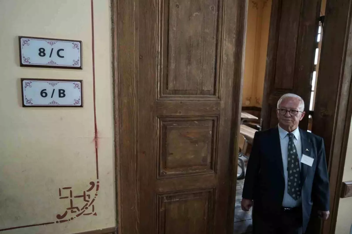 Bursa'da Hoca İlyas Ortaokulu Mezunları Bir Araya Geldi