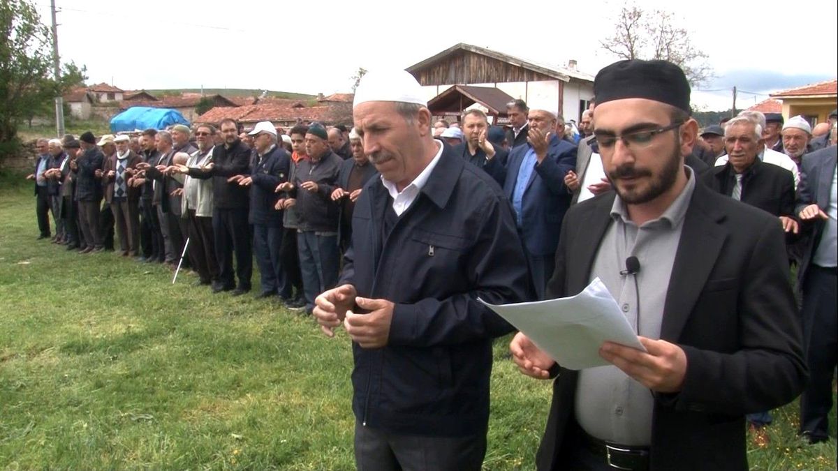 Göcenoluk Köylüleri Yağmur Duası ve Sıla-i Rahim Etkinliği Düzenledi
