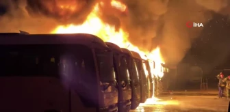 Isuzu servis otoparkında yangın: Alev alev yanan 15 araçtan geriye iskeletleri kaldı