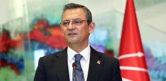 CHP Genel Başkanı Özgür Özel, Paskalya Bayramı'nı kutladı