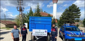 Eskişehir'de Çalınan Traktör Römorku Maviye Boyayan Şahıslar Yakalandı