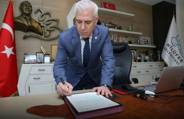 Bursa Büyükşehir Belediye Başkanı Mustafa Bozbey, yeğenini belediye şirketine başkan olarak atadı