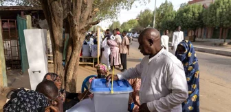 Çad'da Halk Devlet Başkanını Seçmek İçin Sandık Başına Gitti