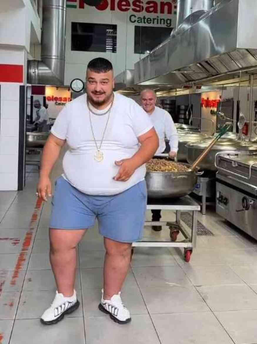 Göbeğiyle dans eden fenomenin serveti ne kadar? Sosyal medya fenomeni Yasin Cengiz kimdir? Göbeğiyle dans eden fenomenin serveti ne kadar? Sosyal medya fenomeni Yasin Cengiz kimdir?