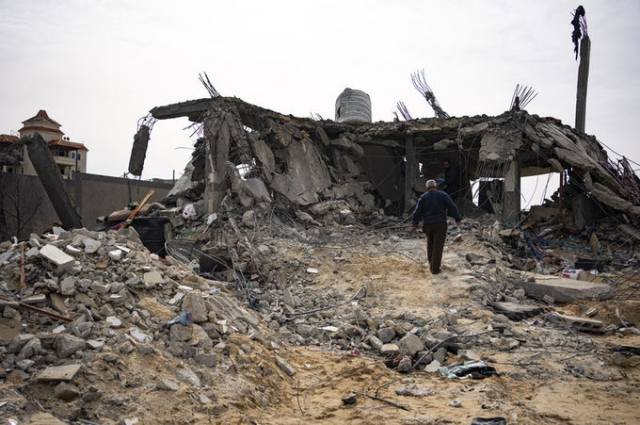 Harekat artık an meselesi! İsrail ordusu, Refah kentindeki mahalleleri boşaltmaya başladı