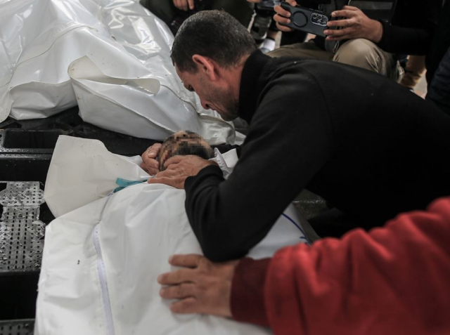 Havadan broşür bıraktılar! İsrail ordusu, masum sivillerin son sığınağını vurmakta kararlı