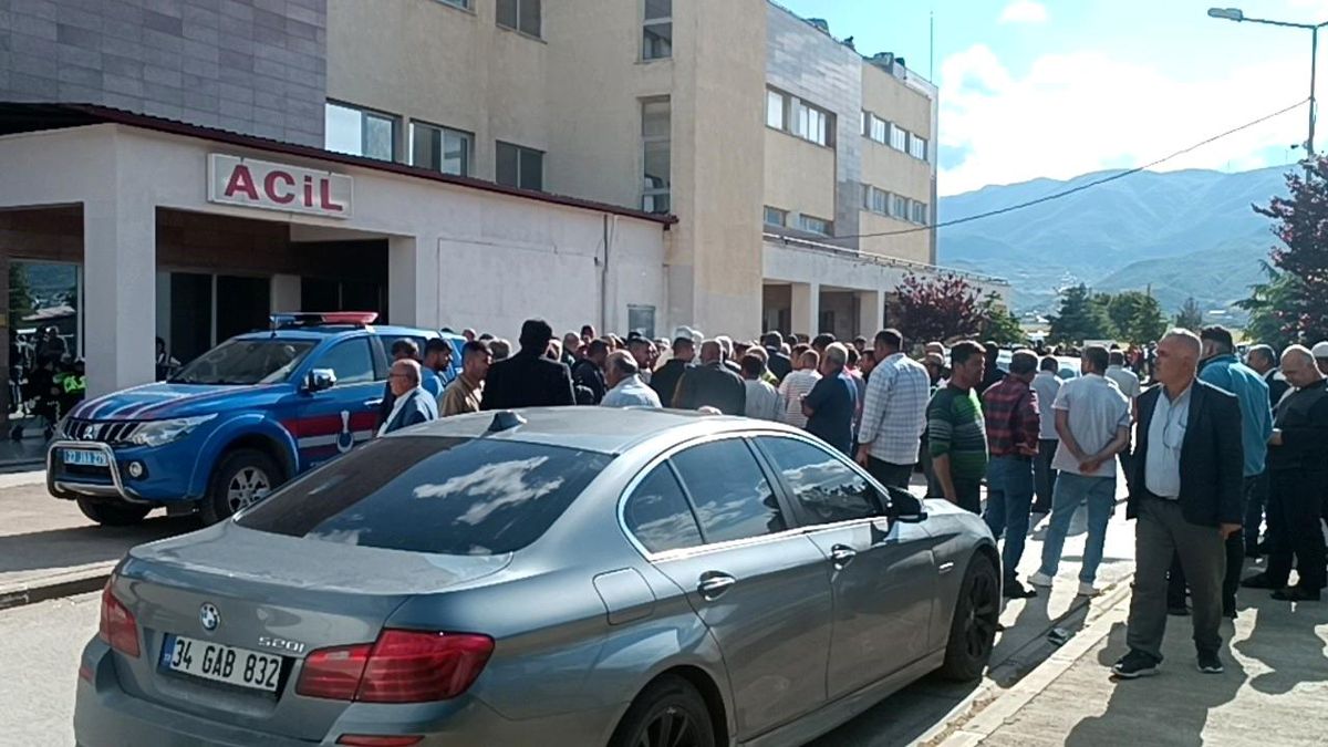 Gaziantep'teki feci kazada ölenlerin yakınları hastaneye akın etti