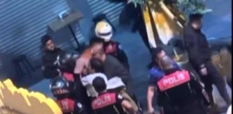 İzmir'de polis ekiplerine saldırı anları cep telefonu kamerasında