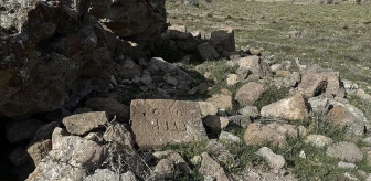 Karaman'da Binbir Kilise Bölgesinde 'Allah' Yazılı Taşlar Bulundu