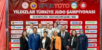 Kemerli Sporcu Sude Akan Türkiye Judo Birincisi Oldu
