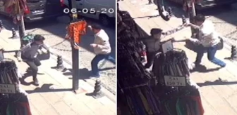 Kendisinden alışveriş yapmayan turisti bıçakladı