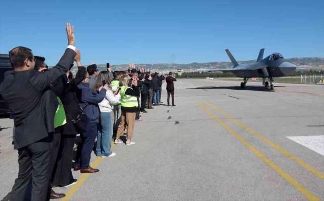 Milli muharip uçak KAAN ikinci uçuşunu da başarıyla tamamladı