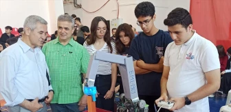 Osmaniye'de Öğrencilerin Tasarladığı Robotların Yer Aldığı Yarışma Düzenlendi