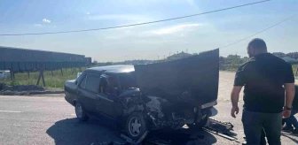 Tekirdağ'da yolcu minibüsü ile otomobil çarpıştı, 3 kişi yaralandı