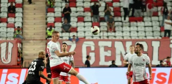 Antalyaspor, Pendikspor'u 2-1 mağlup etti
