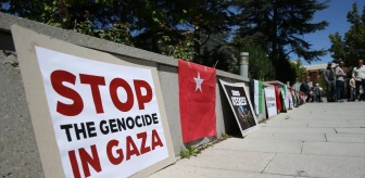 Anadolu Üniversitesi Öğrencileri İsrail'in Gazze'ye Saldırılarını Protesto Etti