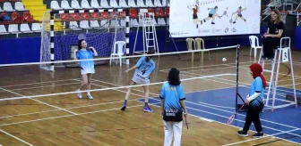 Badminton Okul Sporları Küçükler Grup Şampiyonası Denizli'de düzenlendi