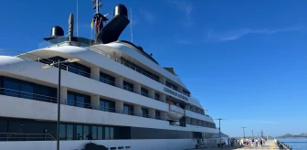 Bahamalar bayraklı lüks yolcu gemisi Bodrum'a geldi