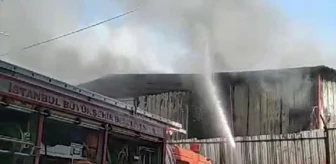 Başakşehir'deki İnşaat Şantiyesinde Yangın Çıktı