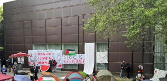 Berlin'de Hür Üniversitesi öğrencileri Filistin'e destek gösterisi düzenledi