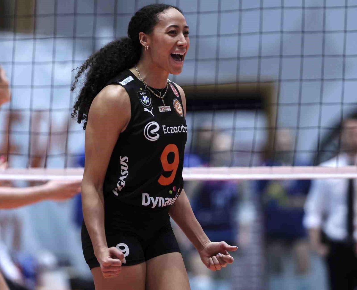 Eczacıbaşı Dynavit, Sinead Jack-Kısal, Jovana Stevanovic ve Alexa Gray ile sözleşme yeniledi