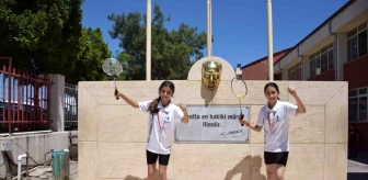 Antalya'dan Badminton Şampiyonasına Katılacak Sporculara Mahalle Muhtarı Sponsor Oldu