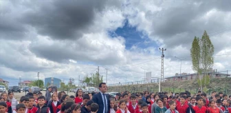 Erzurum'da İlkokul Öğrencilerine Doğa ve Sokak Hayvanları Eğitimi Verildi